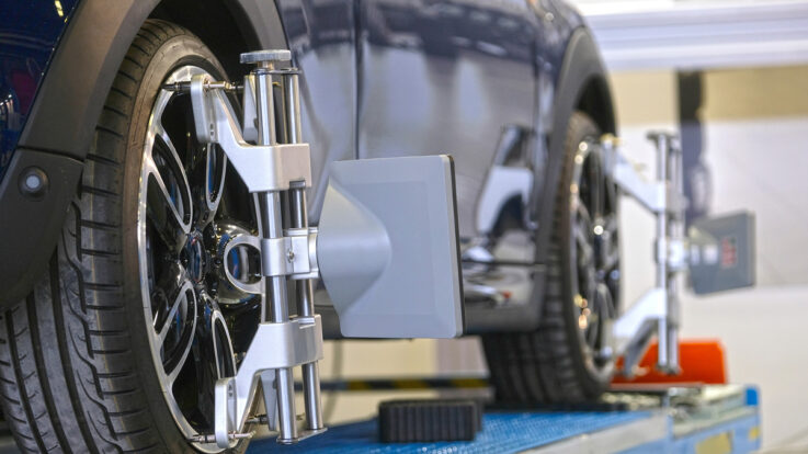 5 Signs Your Vehicle Needs a Wheel Alignment